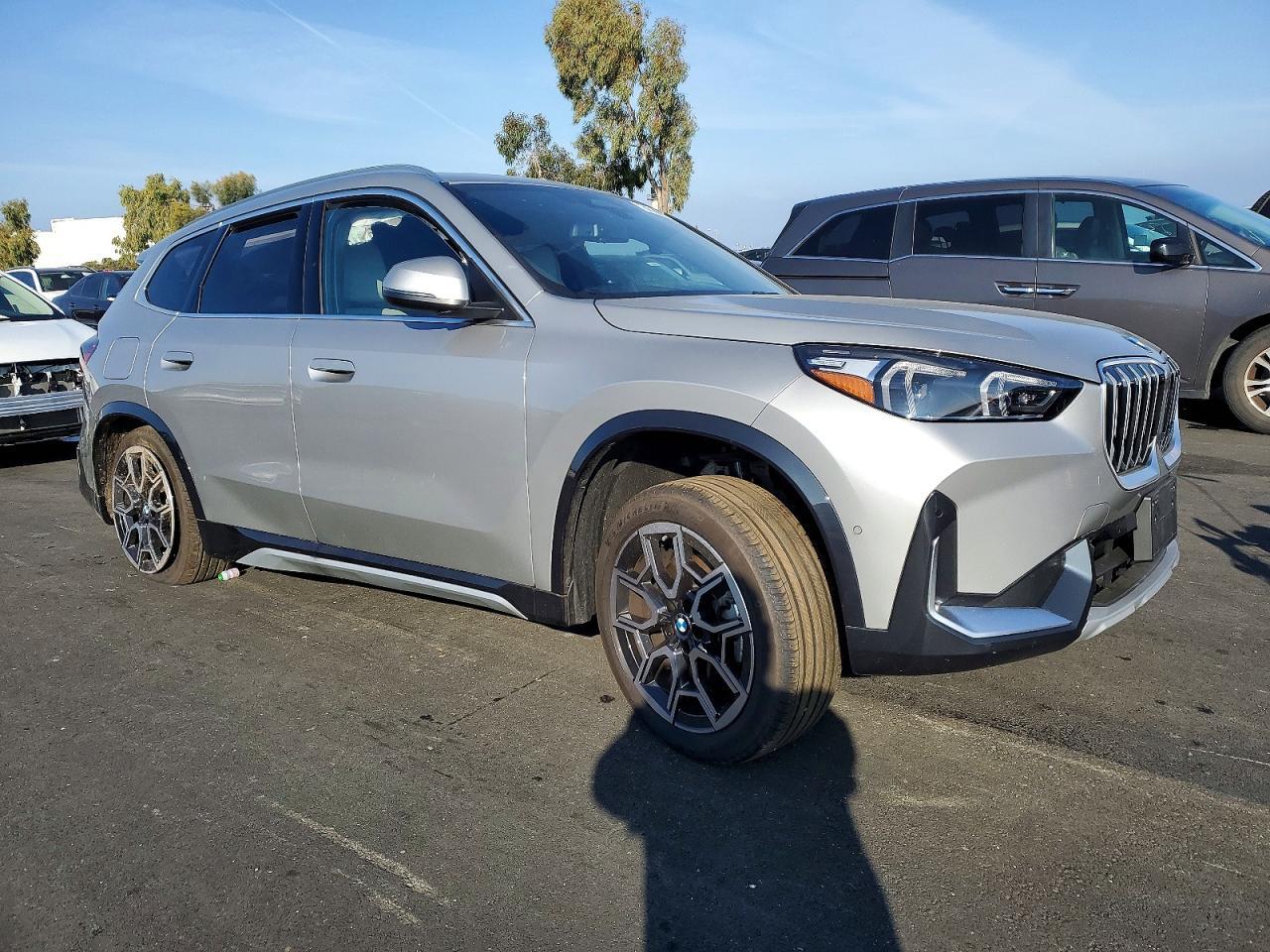2025 BMW X1