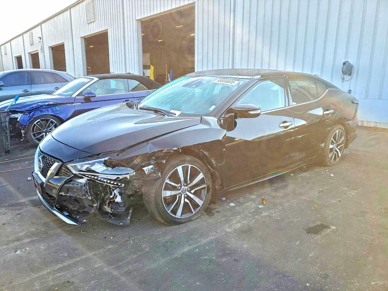 2022 NISSAN Maxima