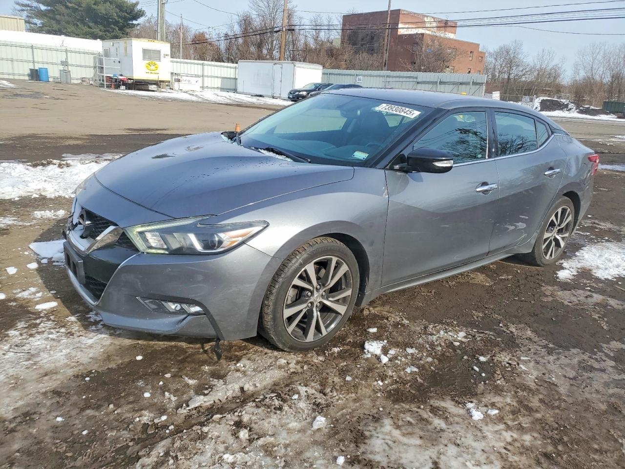 2017 NISSAN Maxima