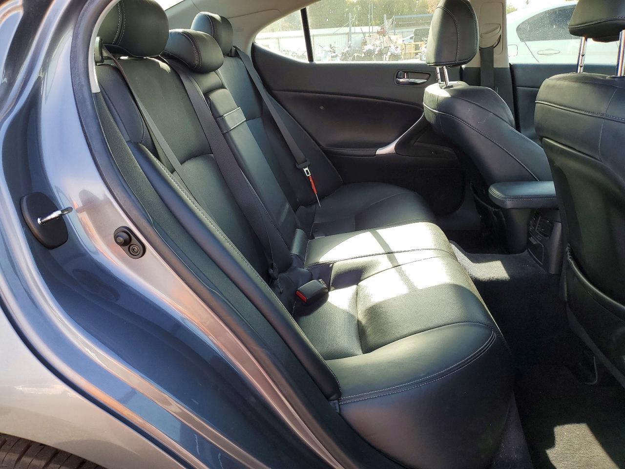 2012 LEXUS IS 250
