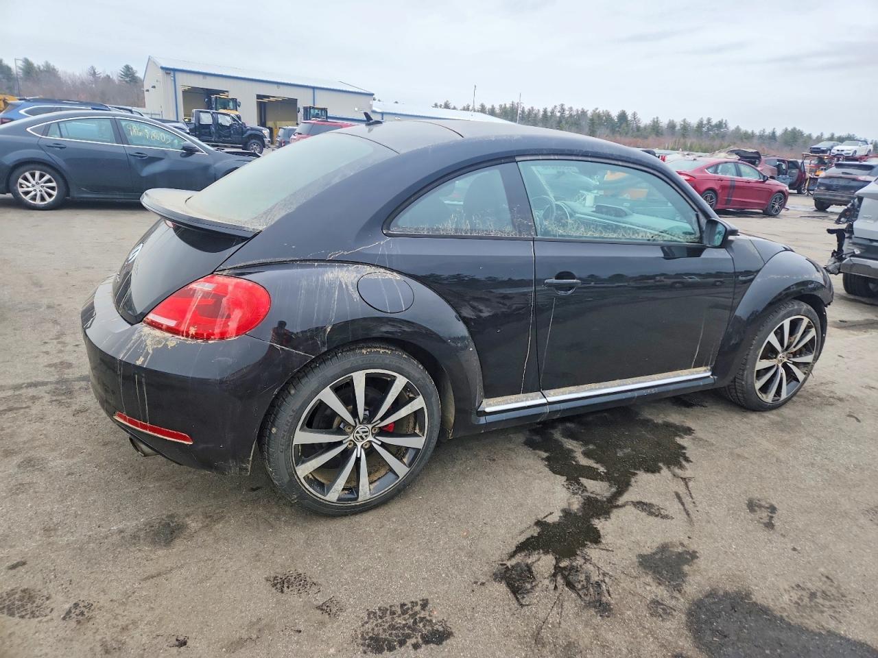 2012 VOLKSWAGEN Beetle