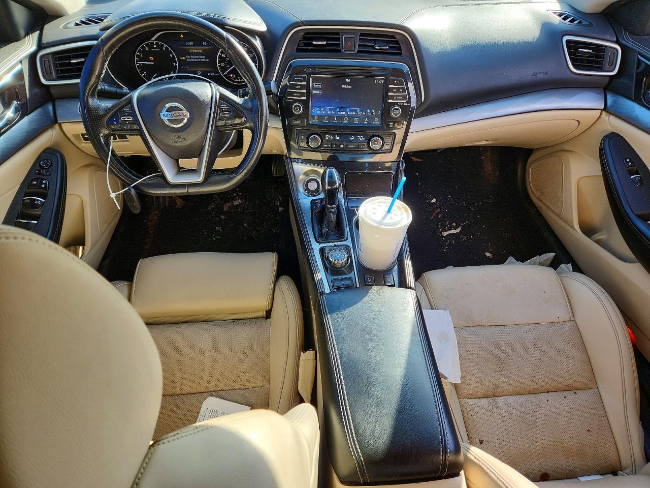 2017 NISSAN Maxima