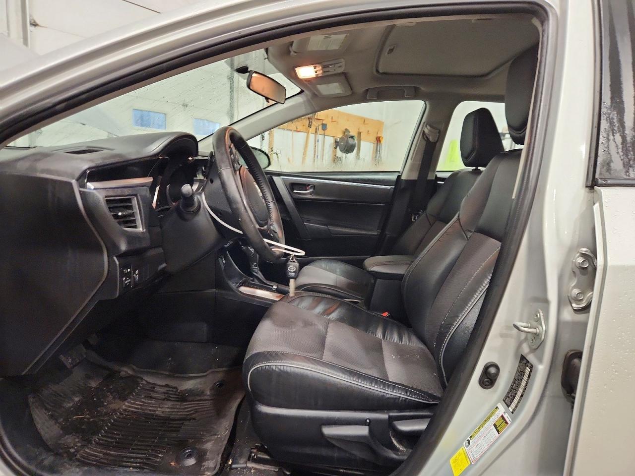 2015 TOYOTA COROLLA