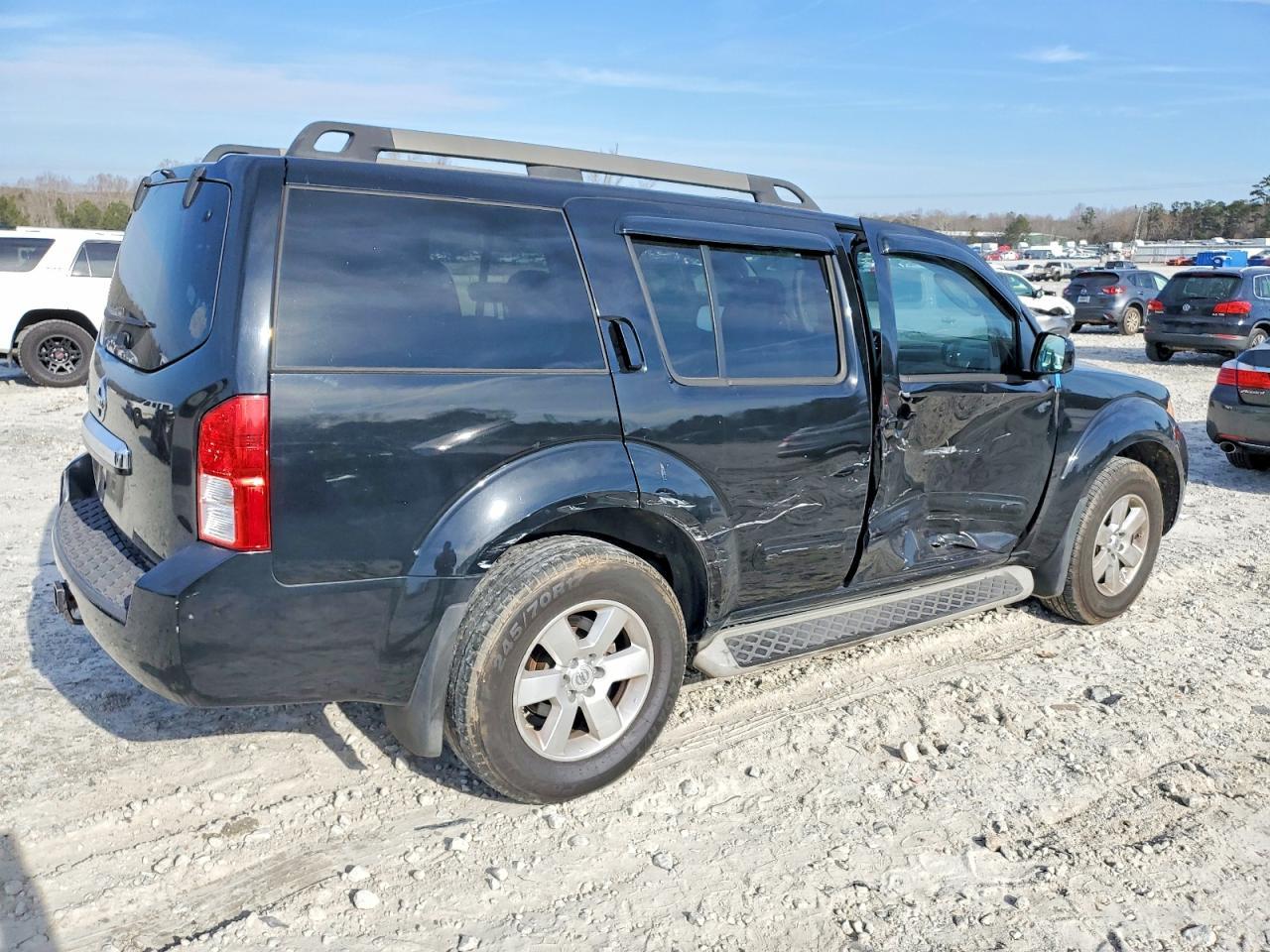 2012 NISSAN PATHFINDER