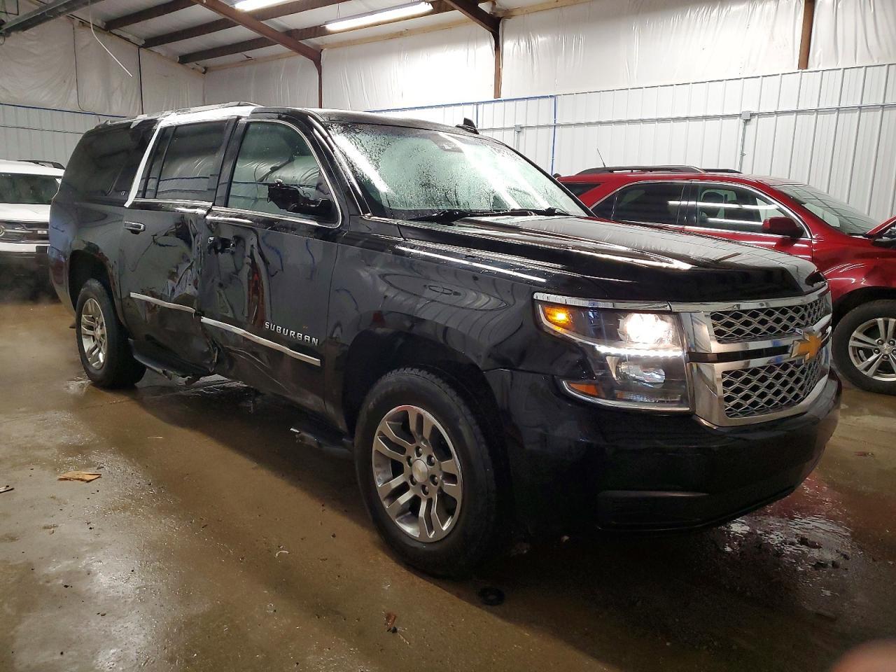 2017 CHEVROLET Suburban