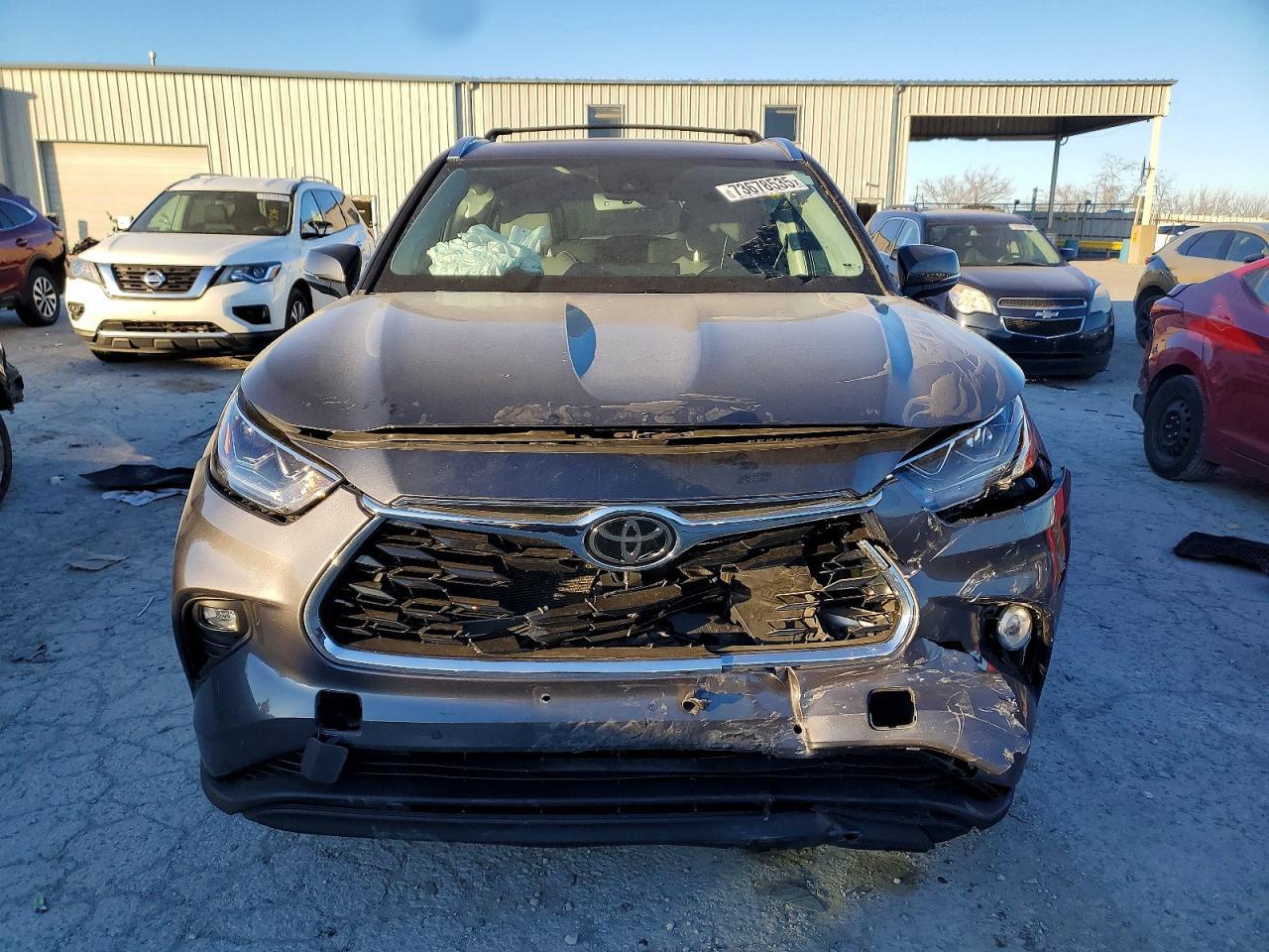 2022 TOYOTA HIGHLANDER