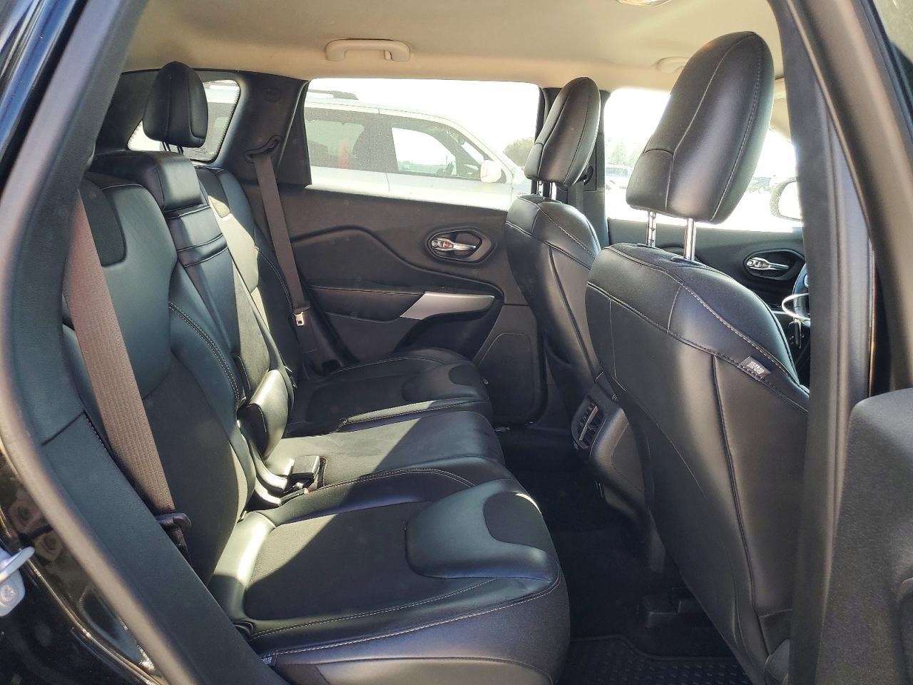 2018 JEEP CHEROKEE
