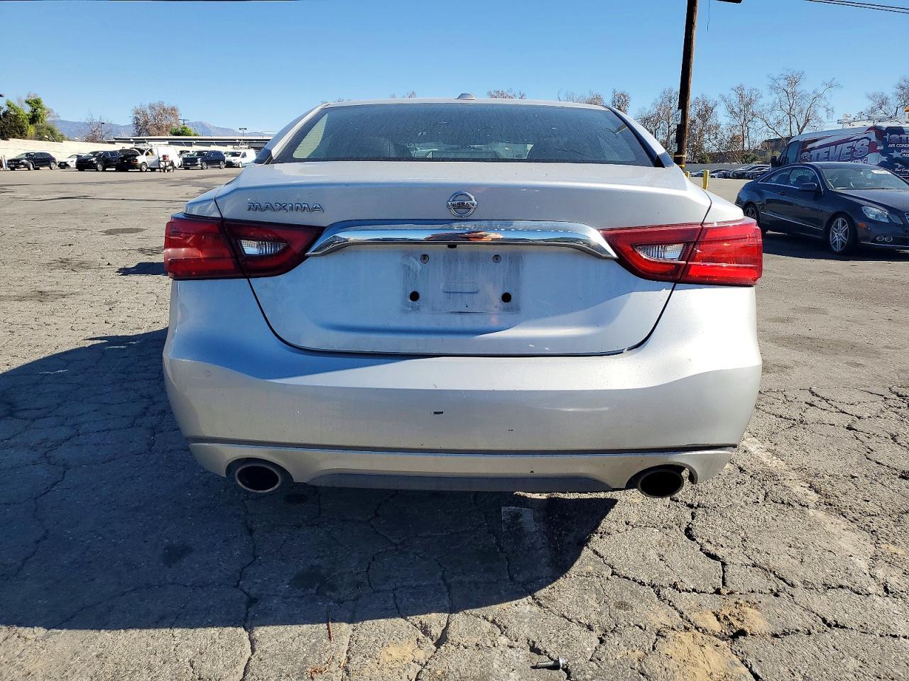 2018 NISSAN Maxima