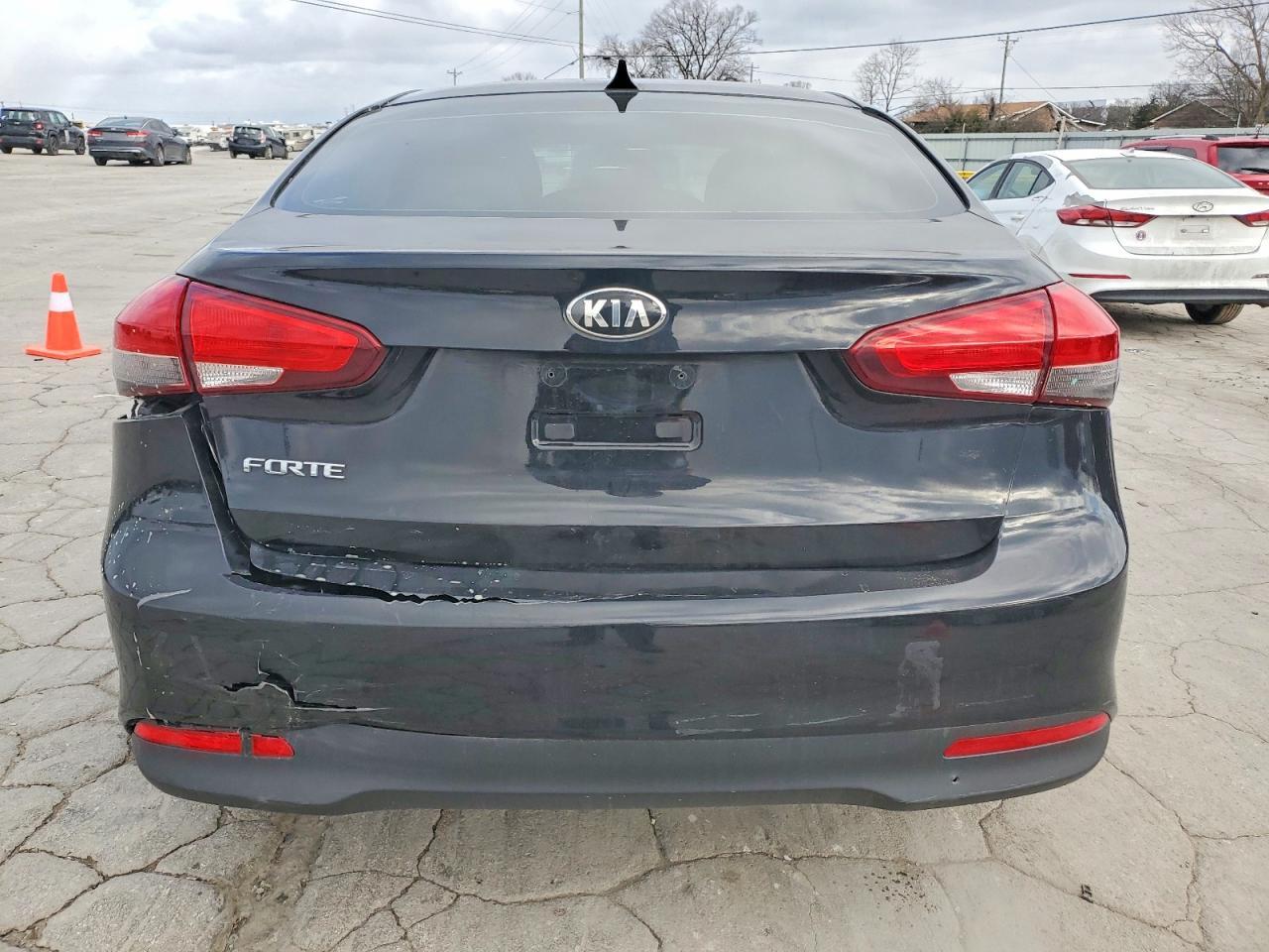 2017 KIA FORTE