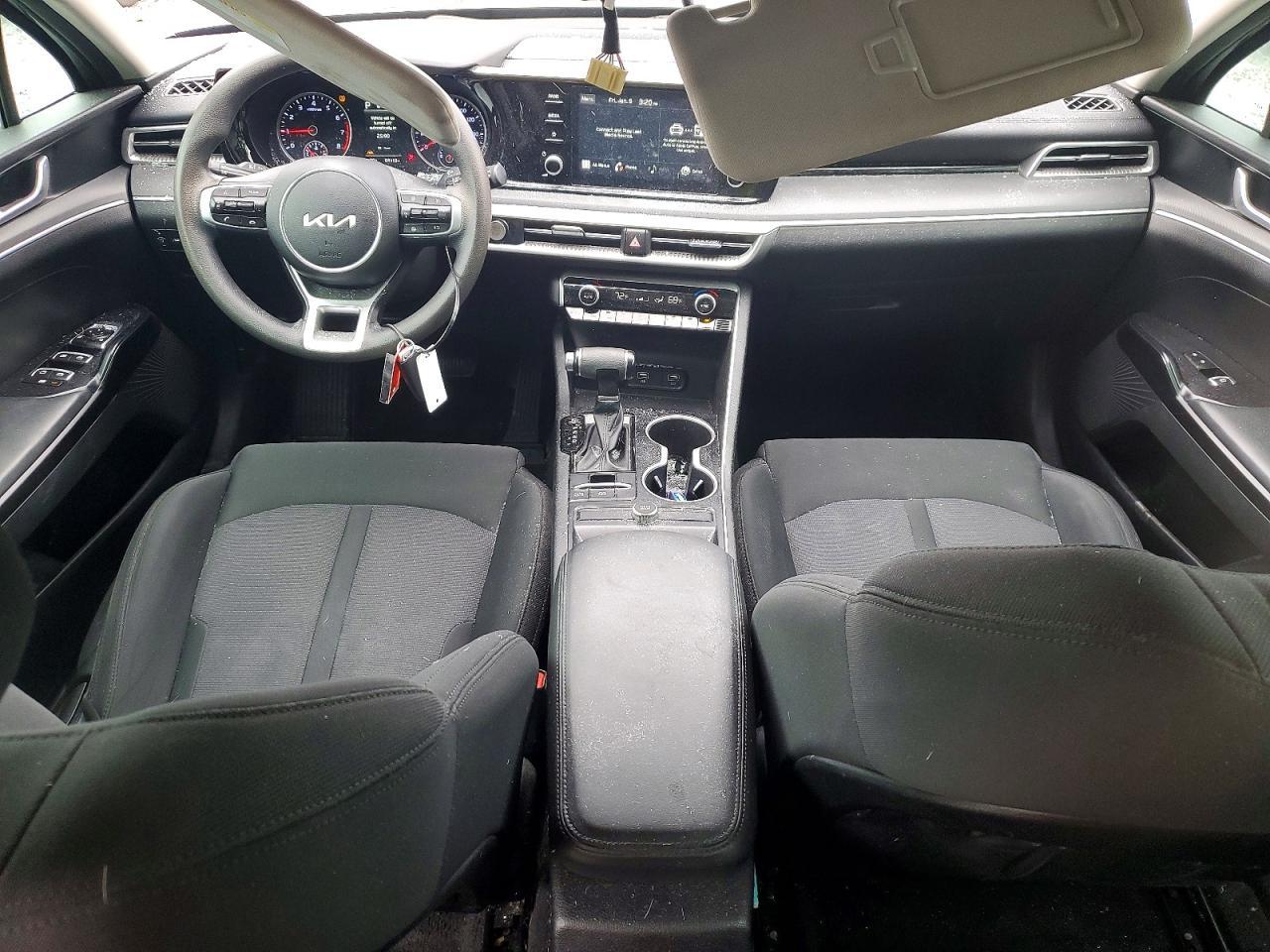 2022 KIA K5