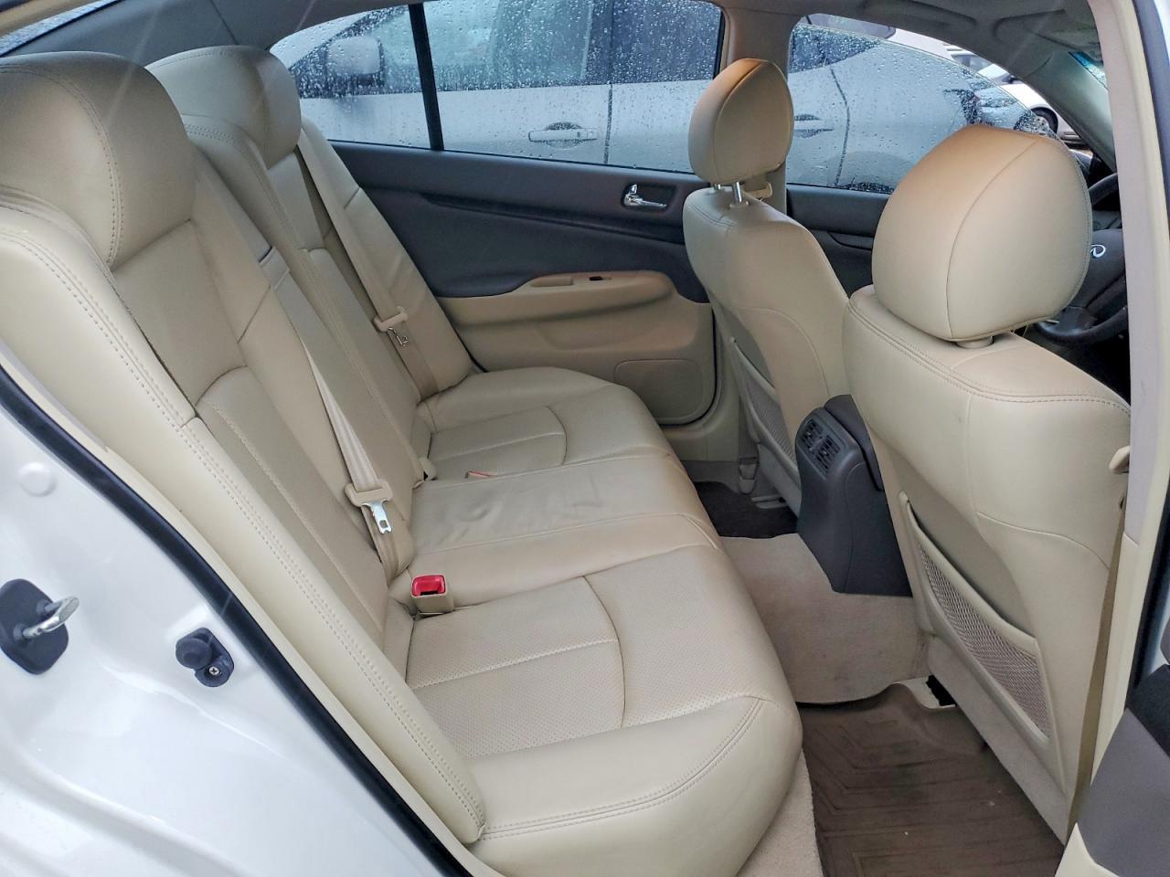 2012 INFINITI G37