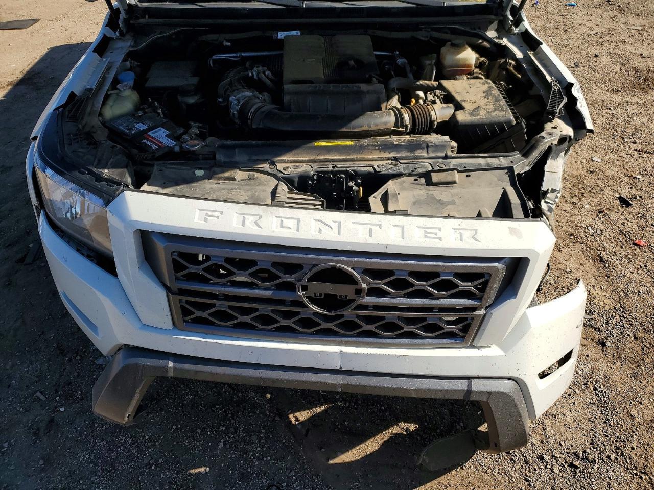 2022 NISSAN Frontier