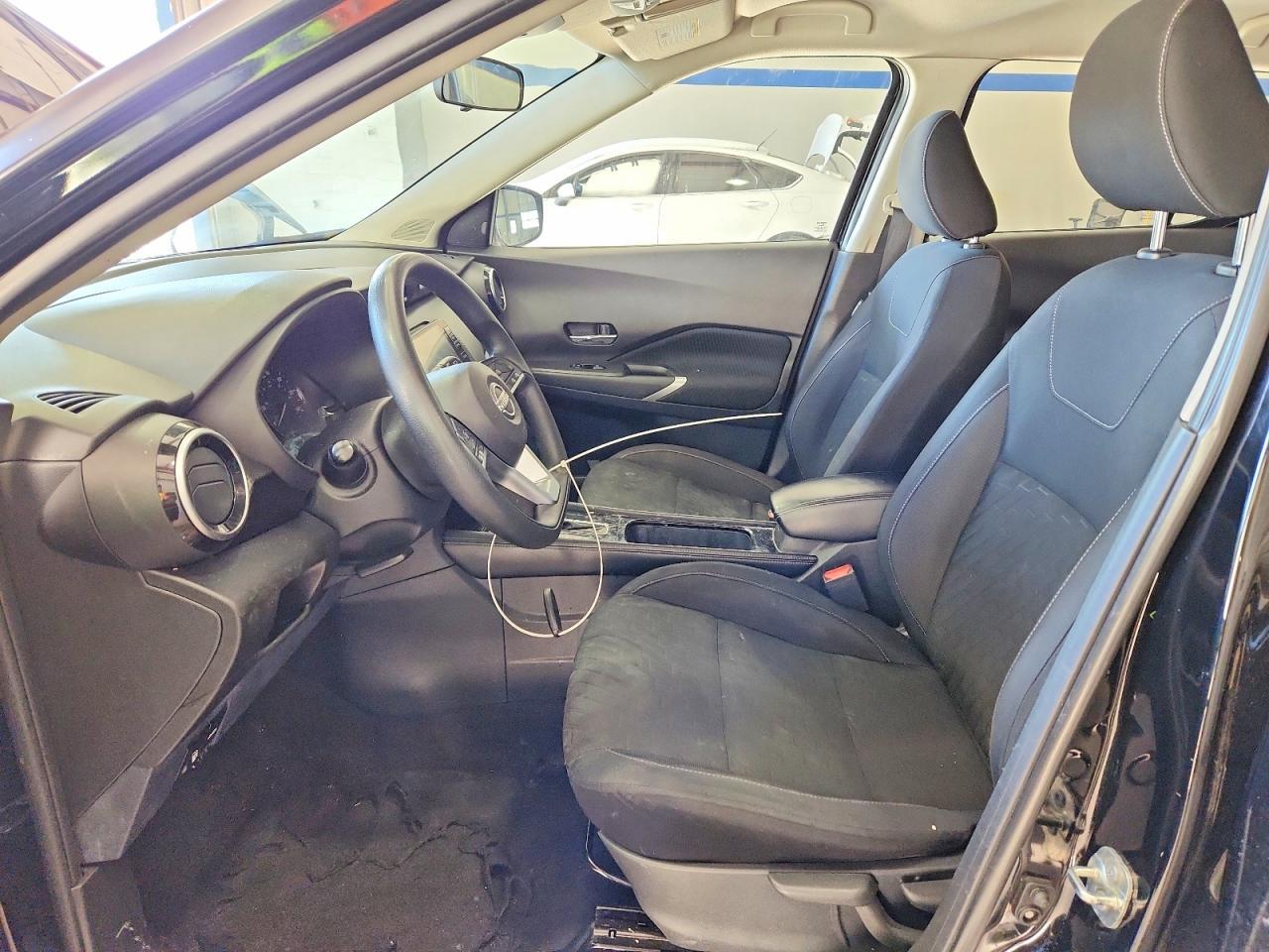 2022 NISSAN KICKS