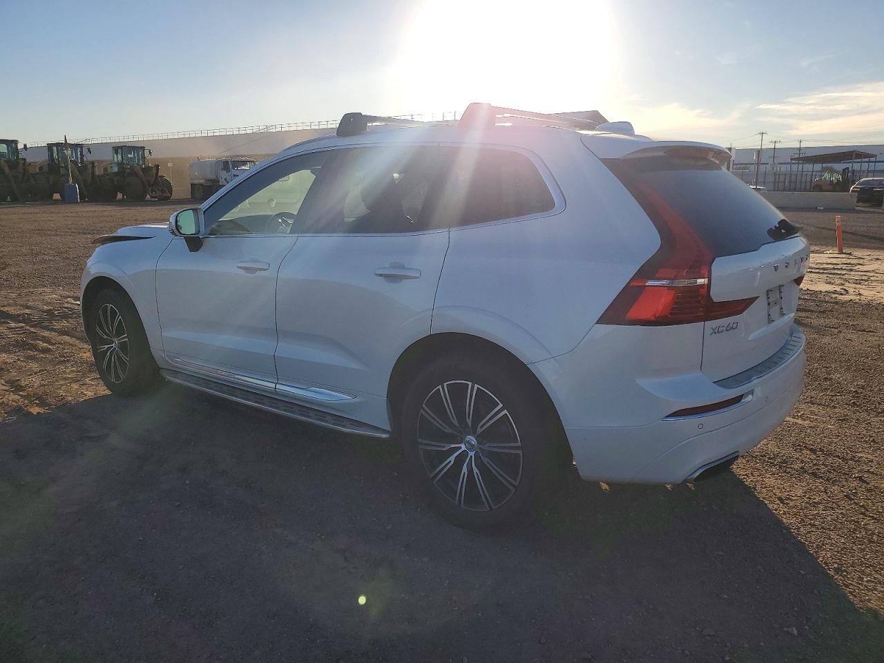 2021 VOLVO XC60