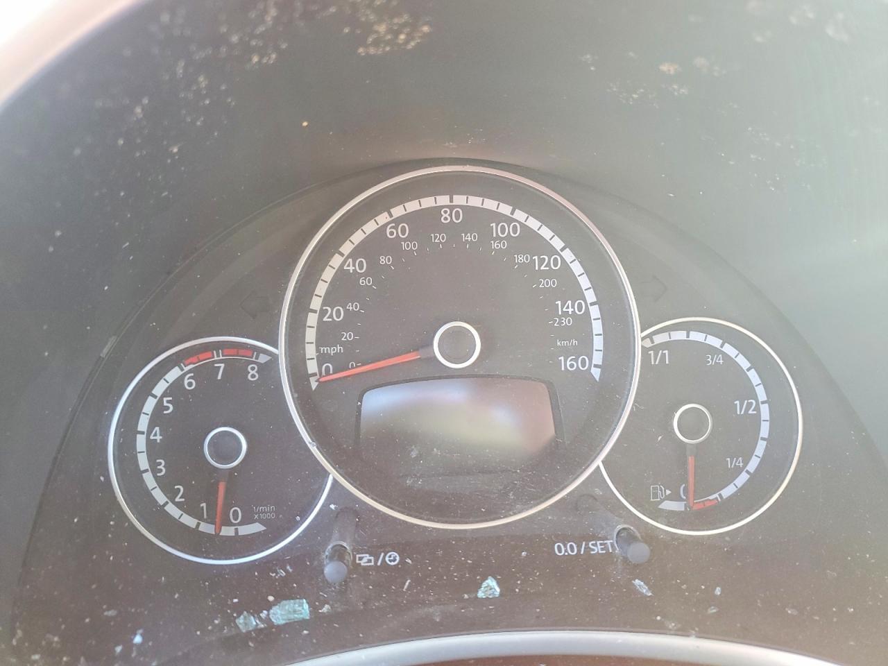 2014 VOLKSWAGEN Beetle