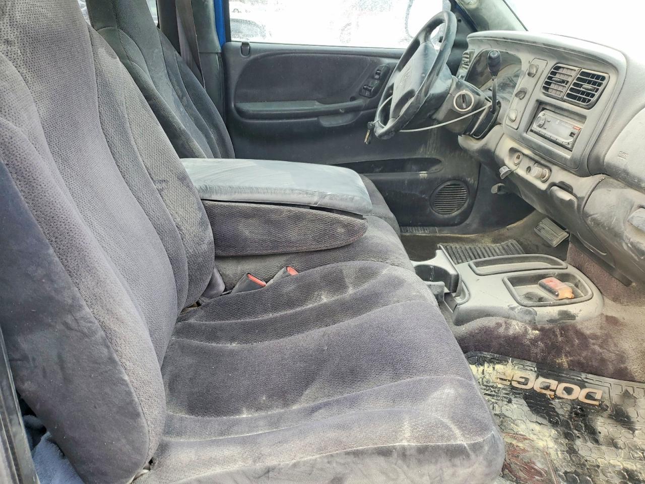 2000 DODGE Dakota