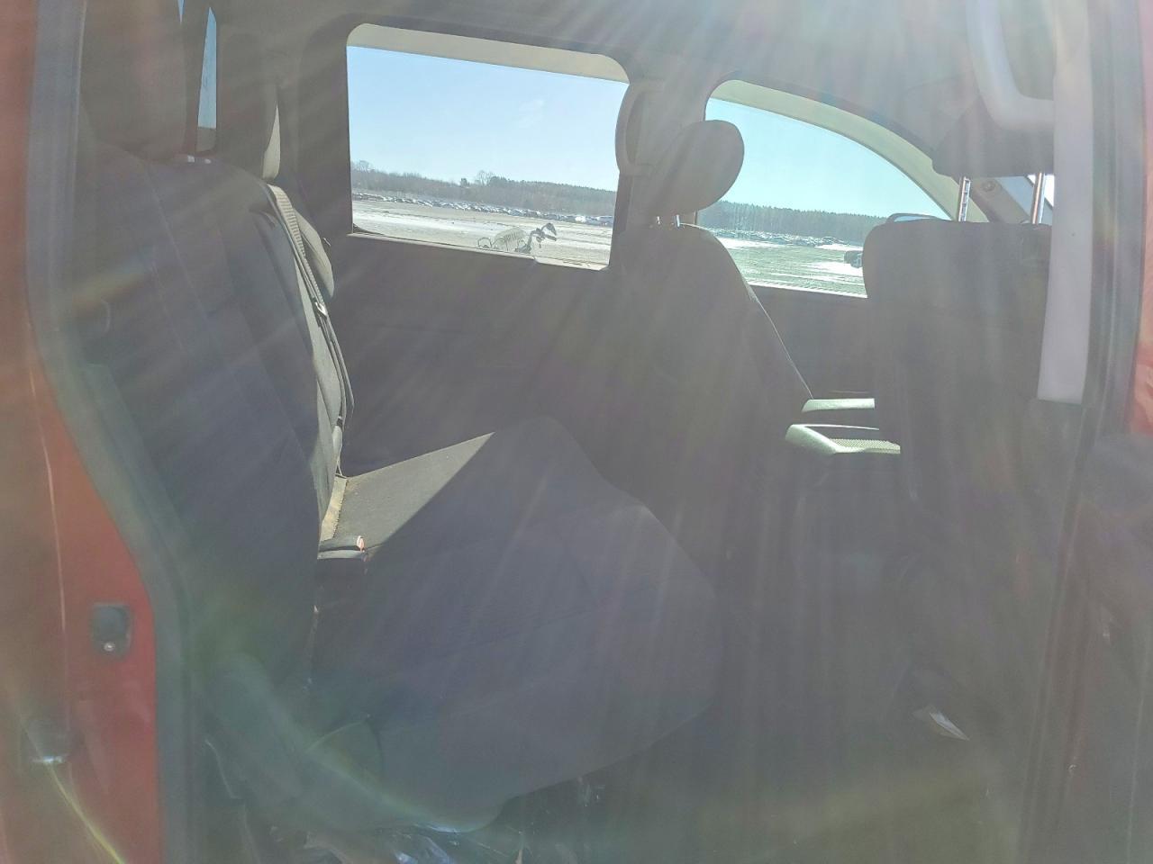 2012 NISSAN Titan