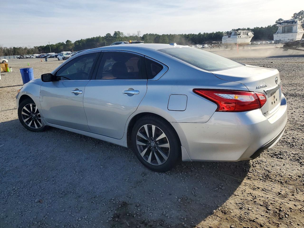 2017 NISSAN ALTIMA