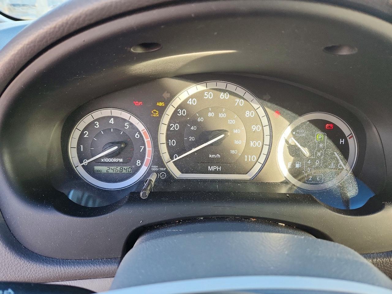 2004 TOYOTA SIENNA