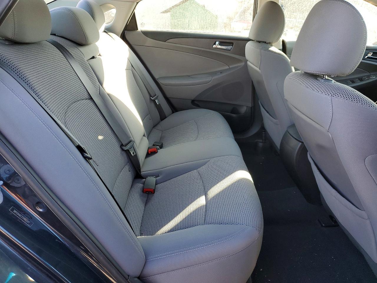 2012 HYUNDAI SONATA