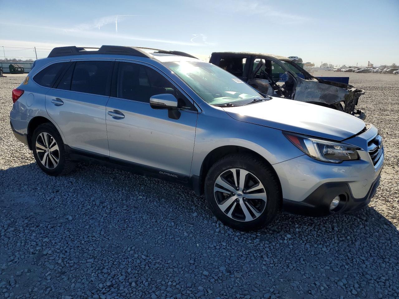 2019 SUBARU Outback