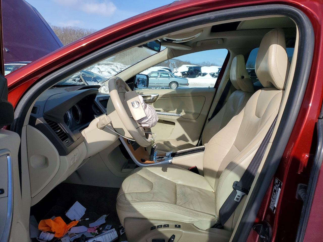 2010 VOLVO XC60