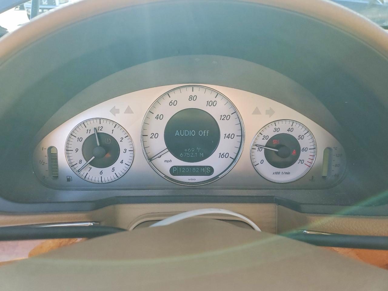 2009 MERCEDES-BENZ E-Class