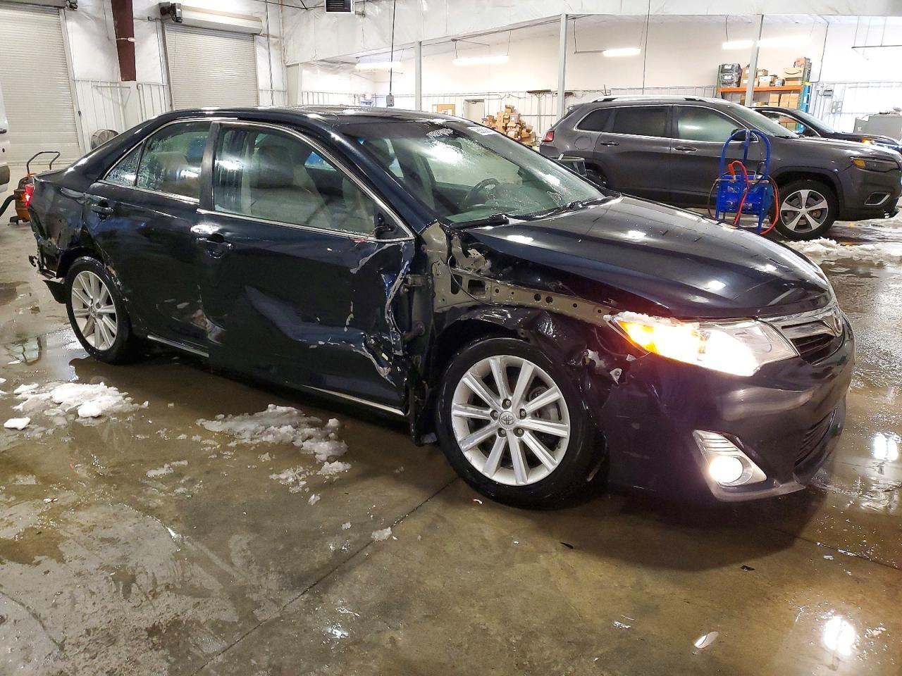 2013 TOYOTA CAMRY