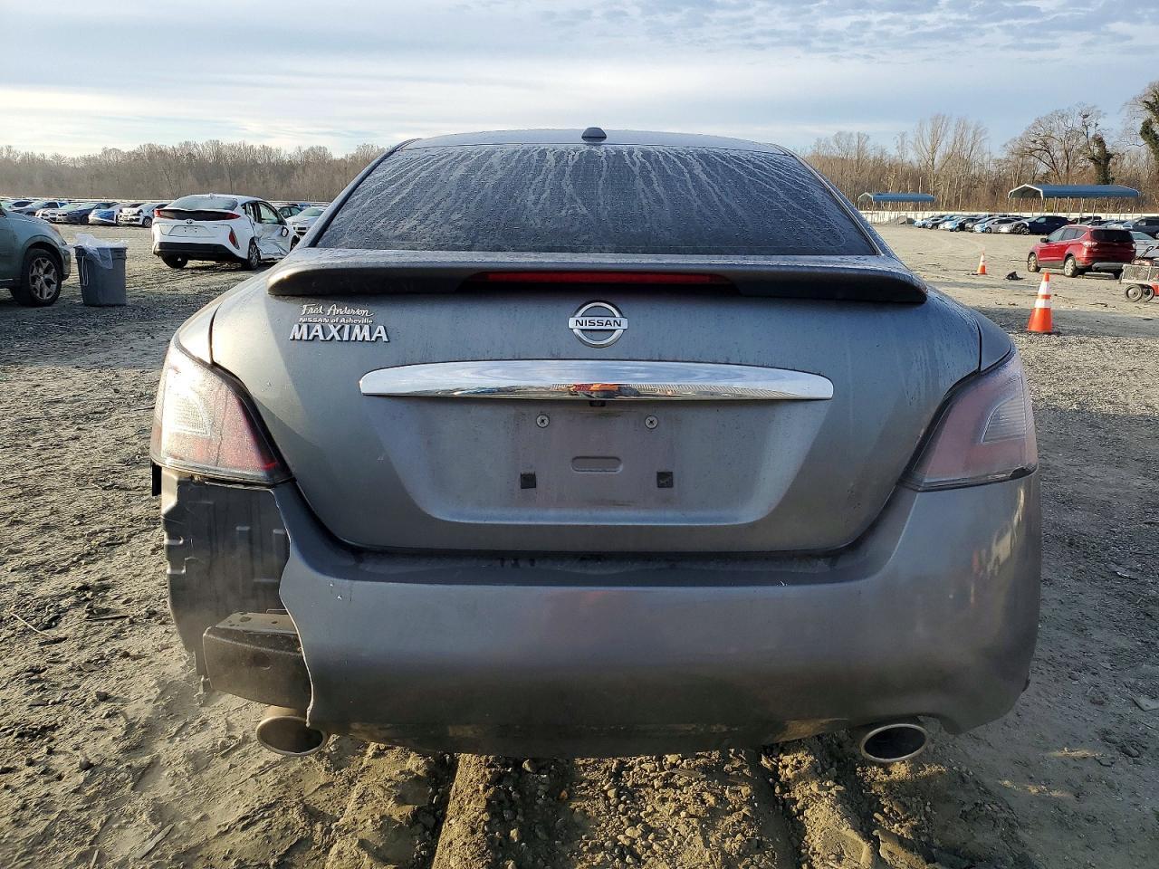 2014 NISSAN Maxima