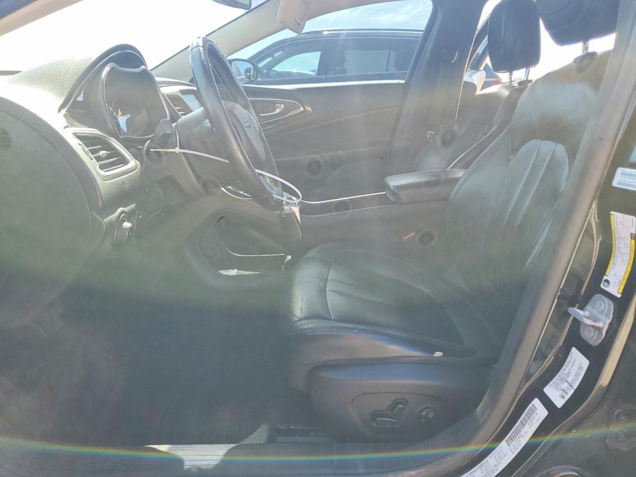 2015 CHRYSLER 200