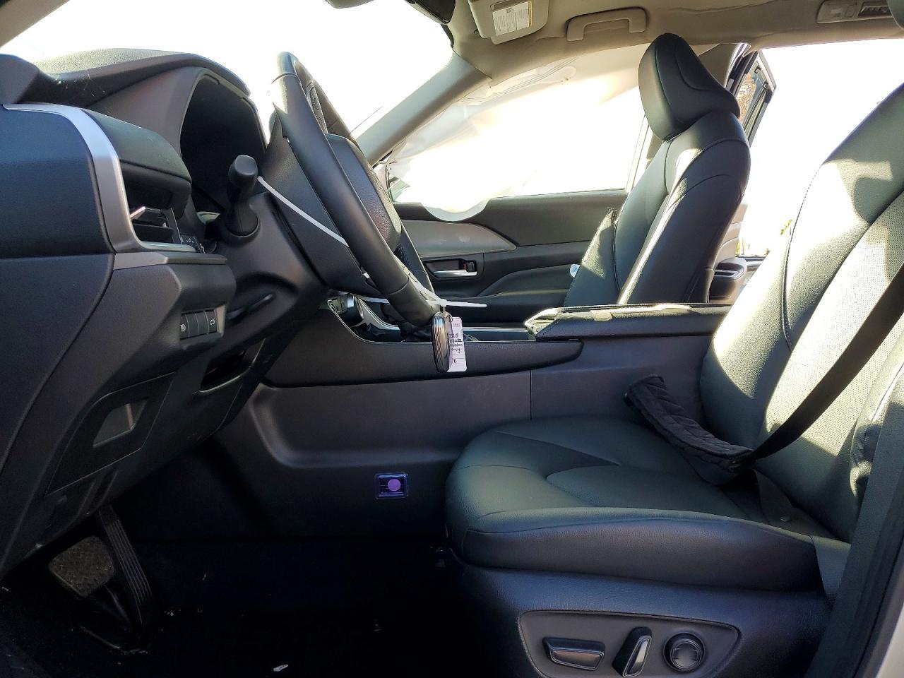 2025 TOYOTA HIGHLANDER