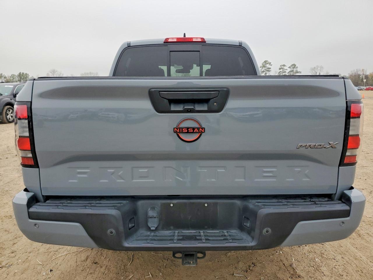 2022 NISSAN Frontier