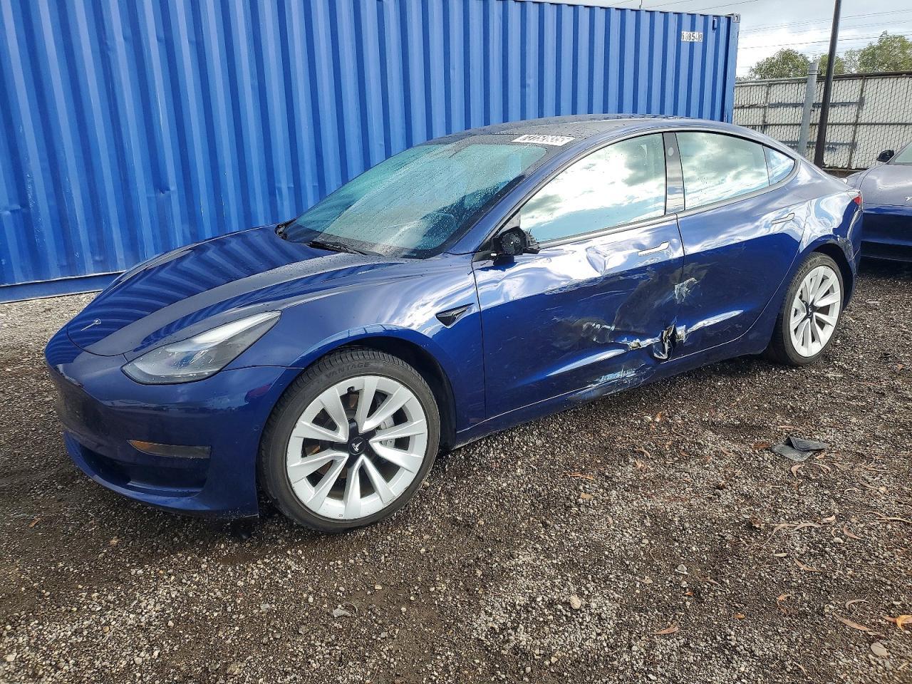 2022 TESLA MODEL 3
