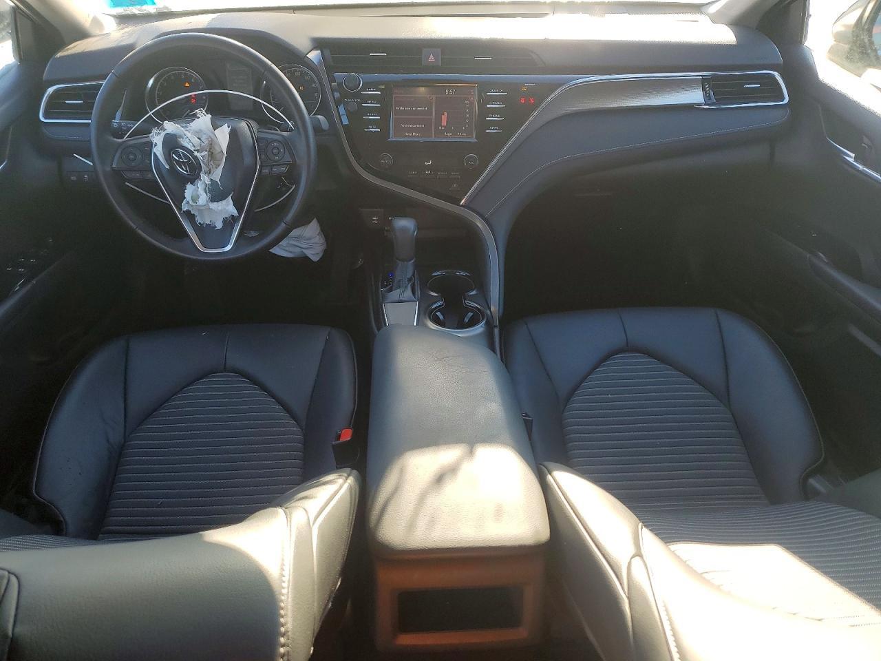 2018 TOYOTA CAMRY