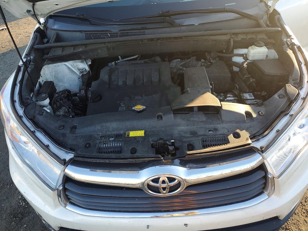 2015 TOYOTA HIGHLANDER