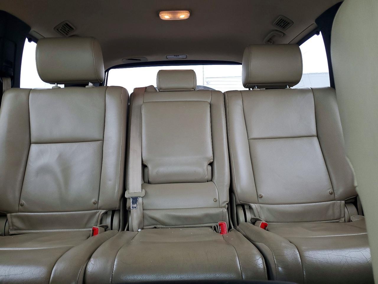 2013 TOYOTA Sequoia