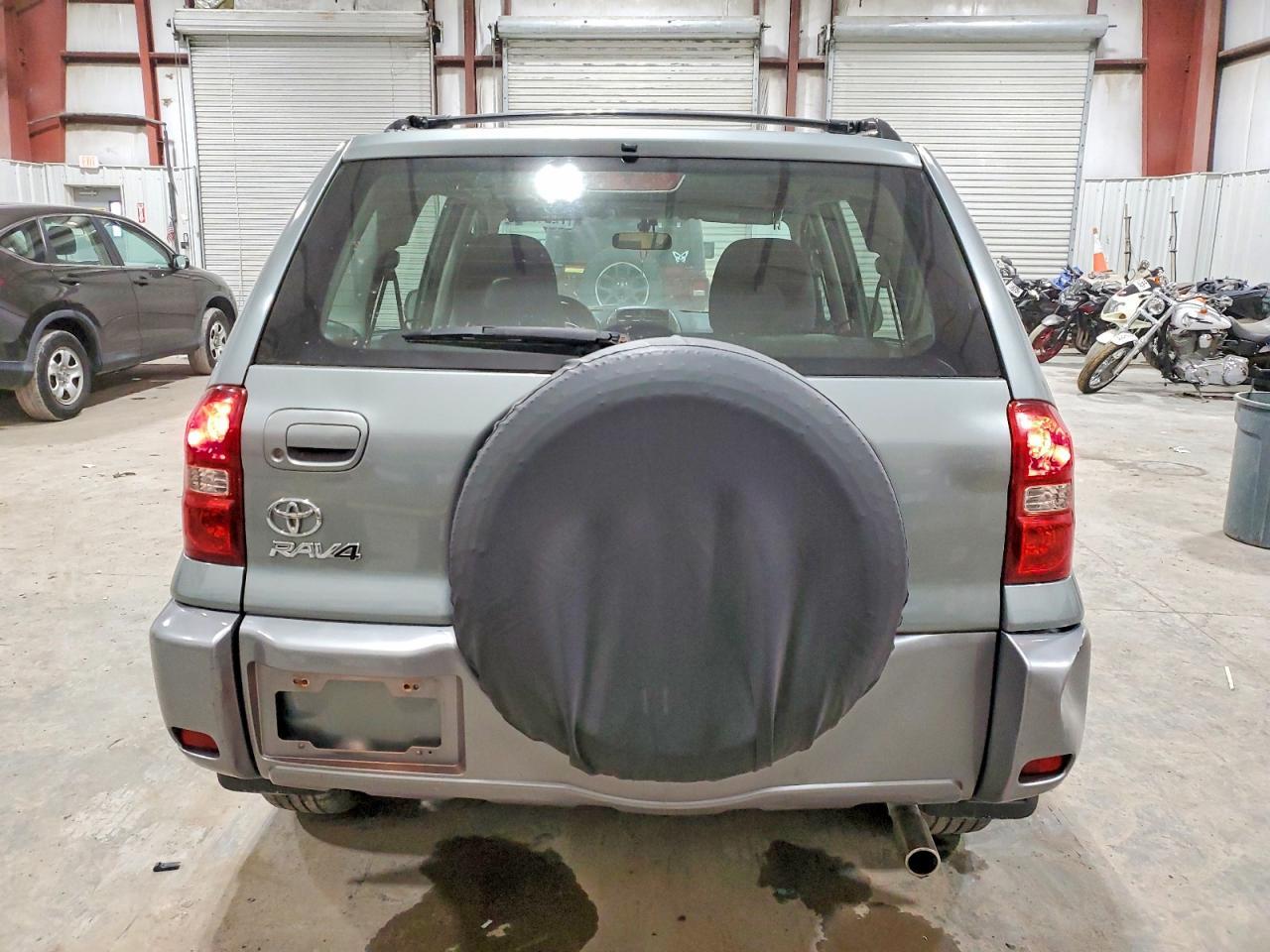 2004 TOYOTA RAV4