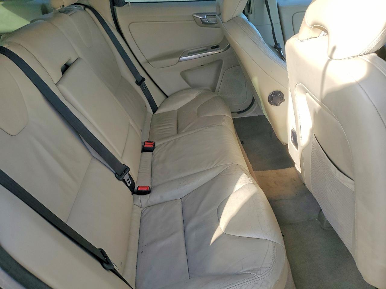 2013 VOLVO XC60