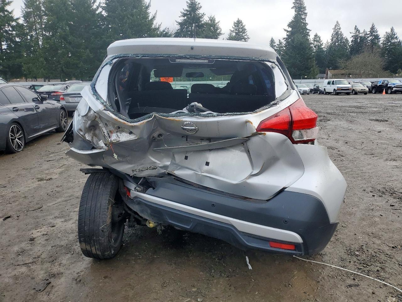 2018 NISSAN KICKS