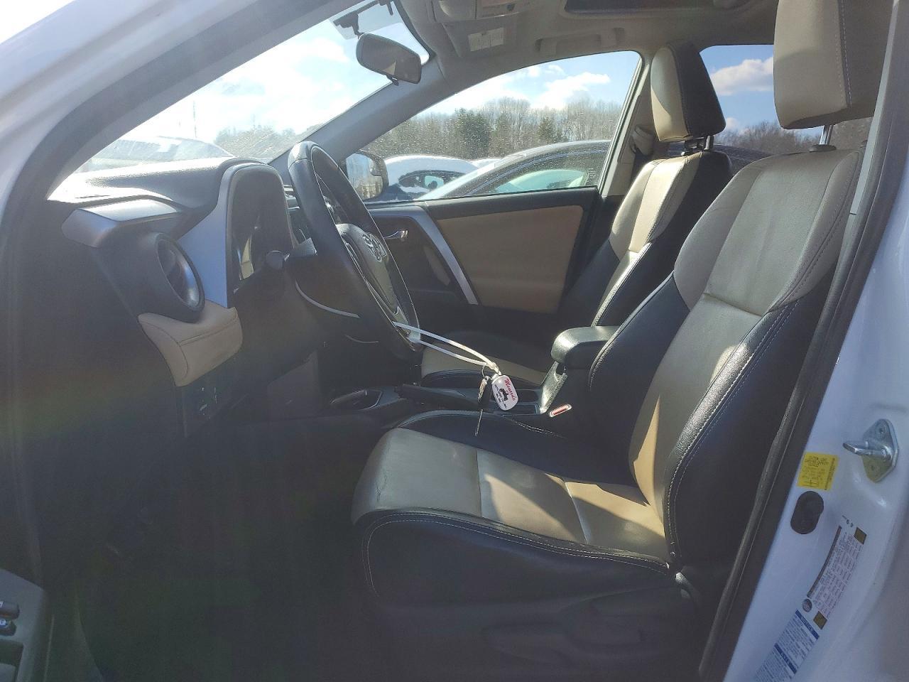 2016 TOYOTA RAV4