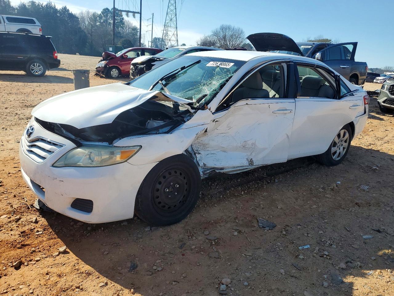2011 TOYOTA CAMRY