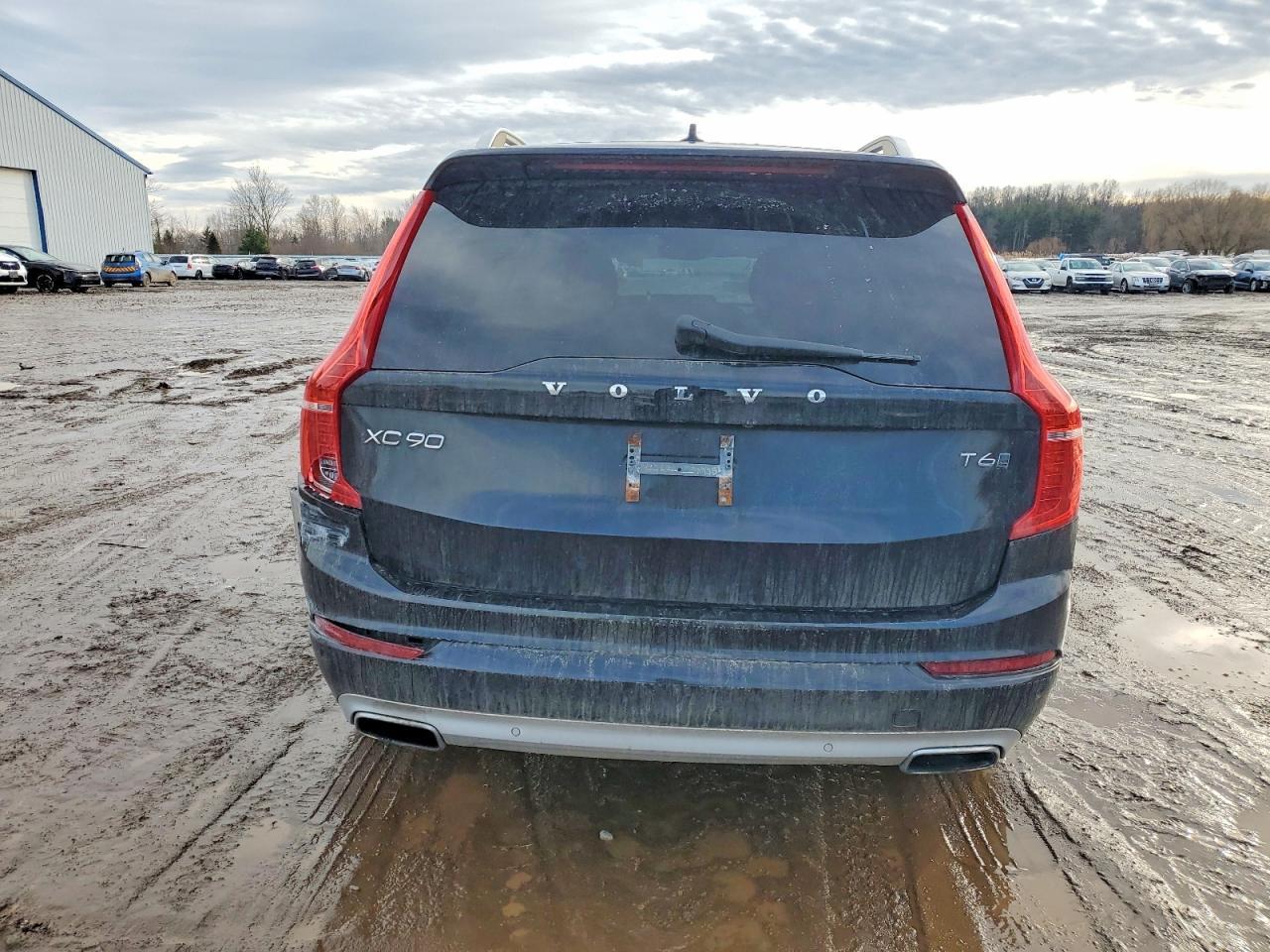 2018 VOLVO XC90