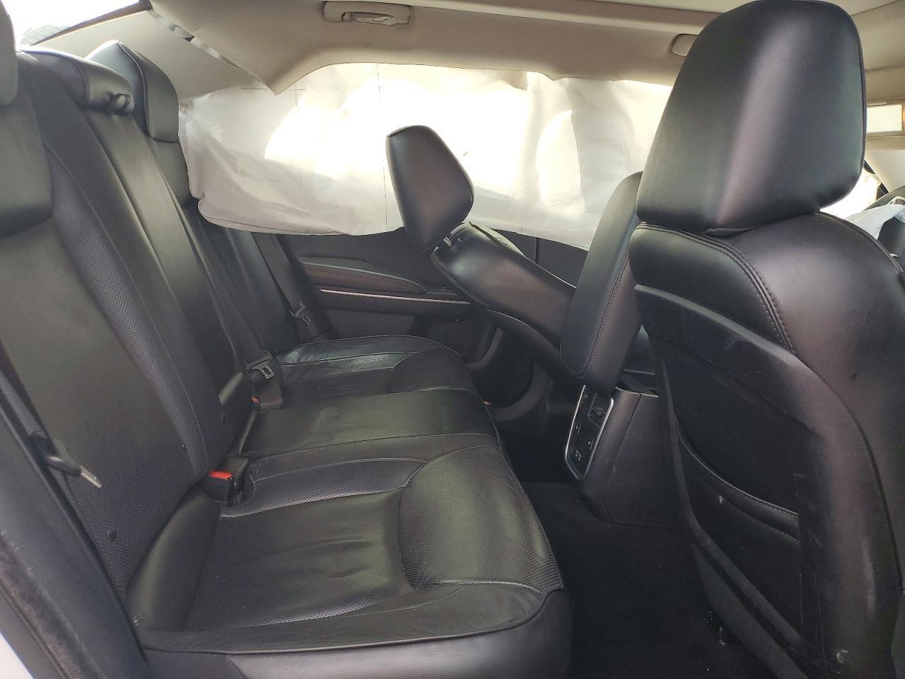 2020 CHRYSLER 300