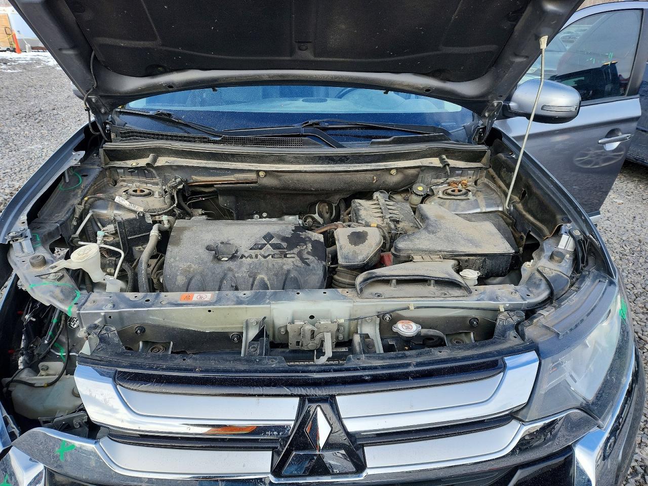 2016 MITSUBISHI outlander