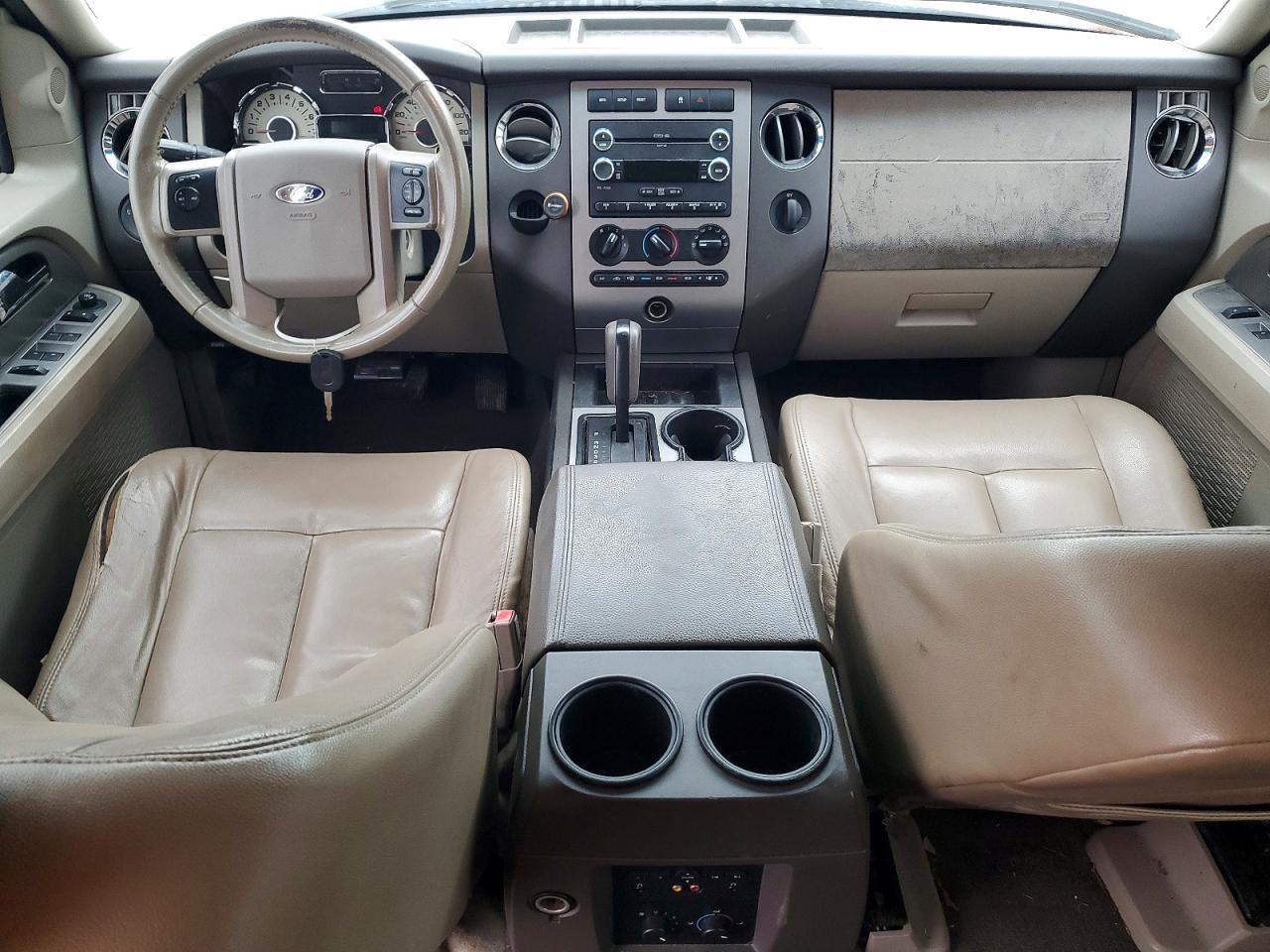 2010 FORD Expedition