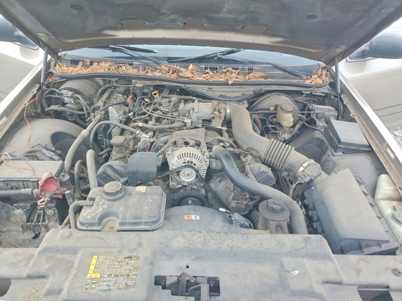 2004 FORD Crown Victoria
