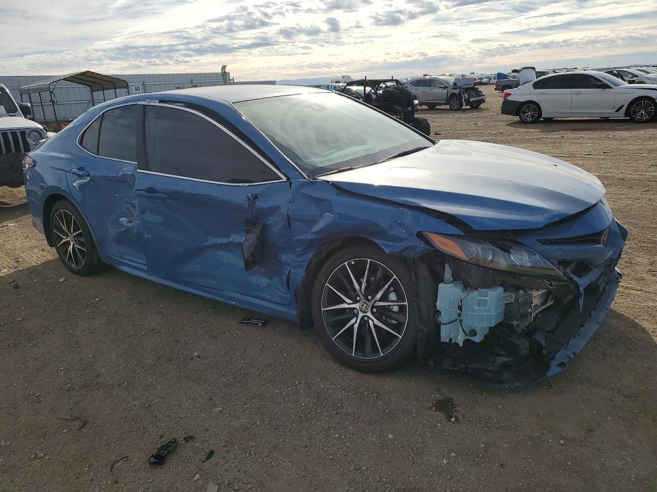 2024 TOYOTA CAMRY