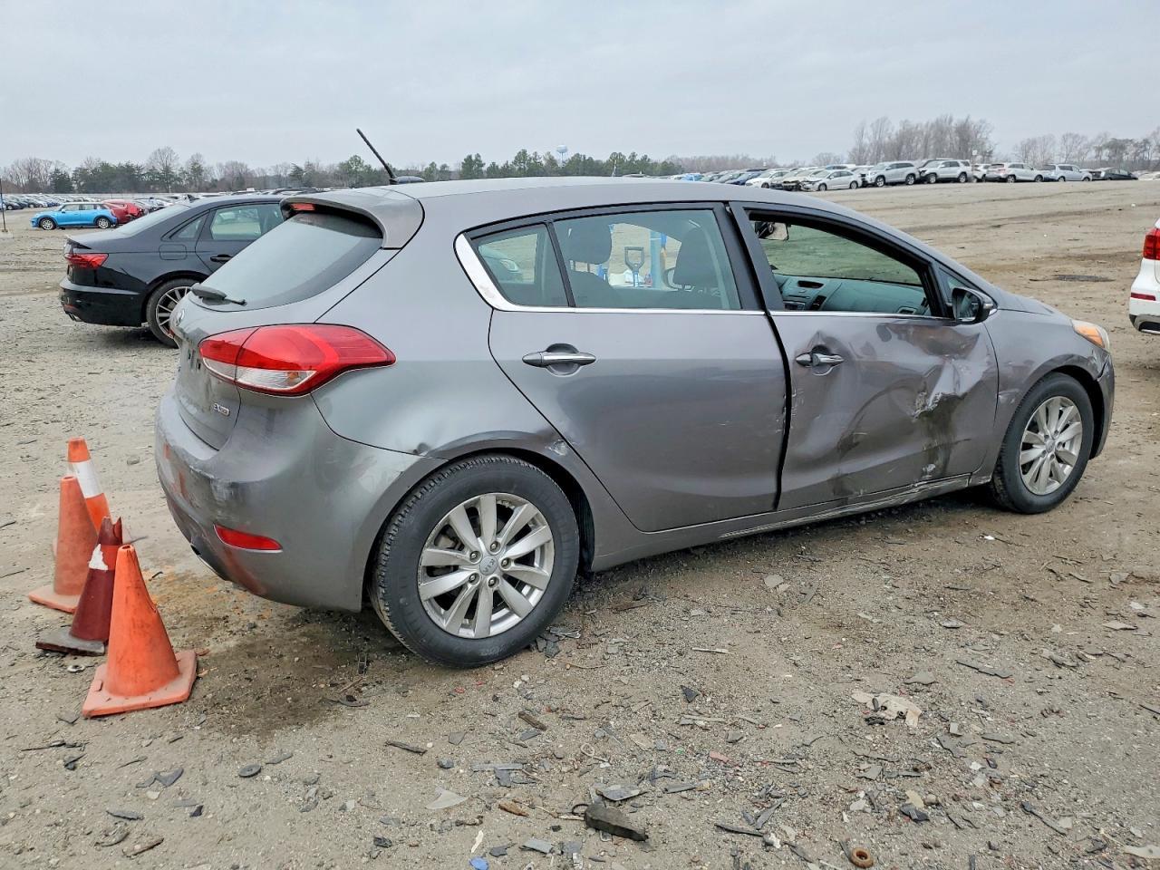 2015 KIA FORTE