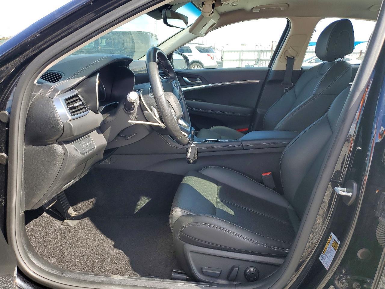2025 GENESIS G70