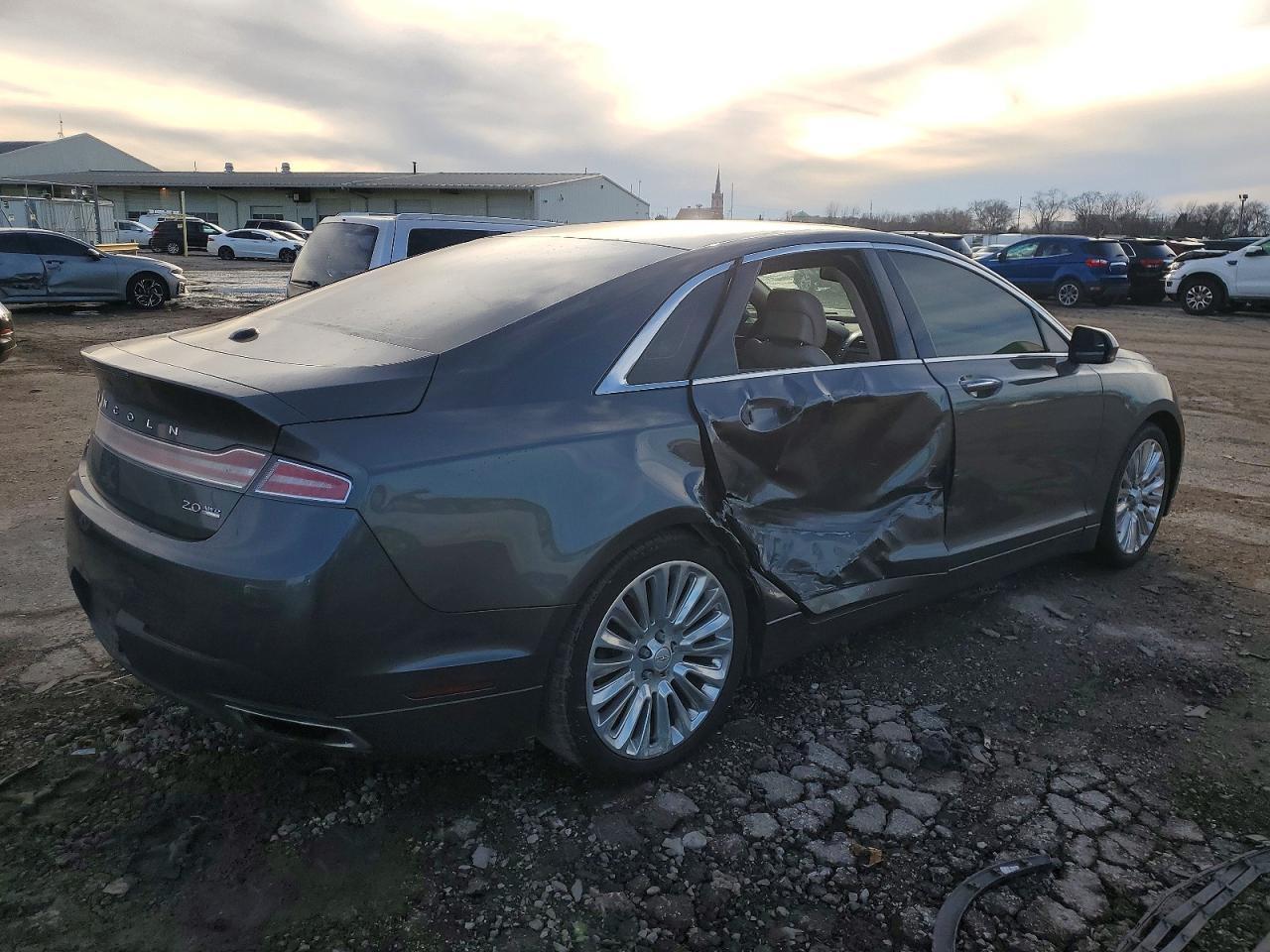 2016 LINCOLN MKZ
